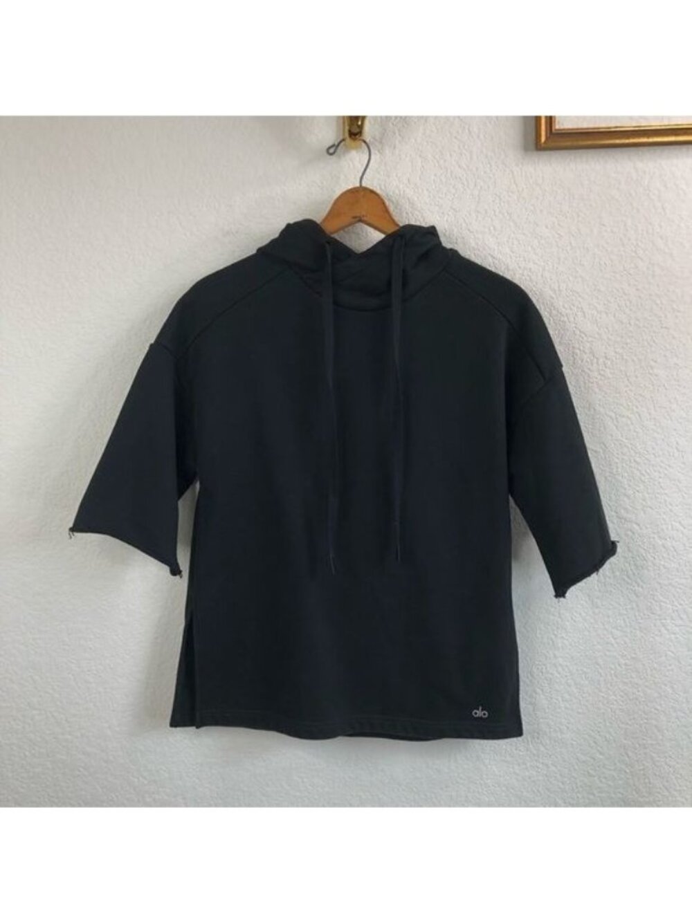 Alo Yoga Falls Short Sleeve Pullover Hoodie